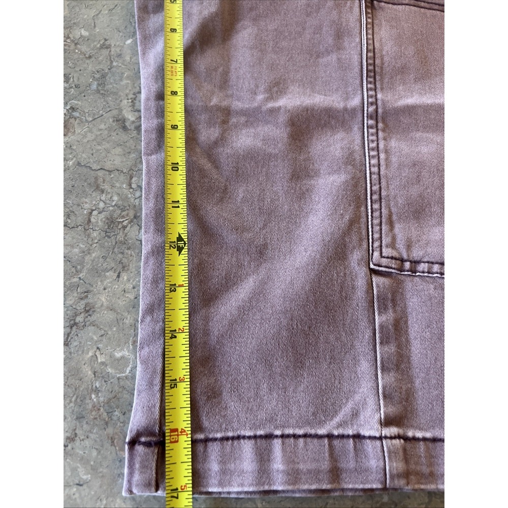Flamingals Women's Purple Acid Wash Cargo Capri Sz Large - Picture 5 of 6